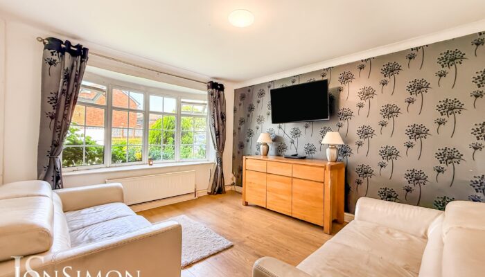 Fernview Drive, Holcombe Brook