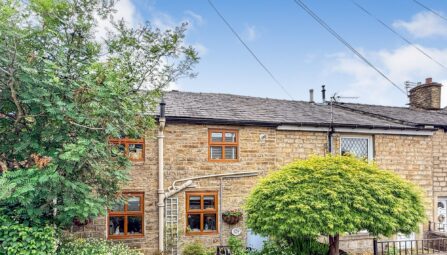 Bolton Road, Hawkshaw