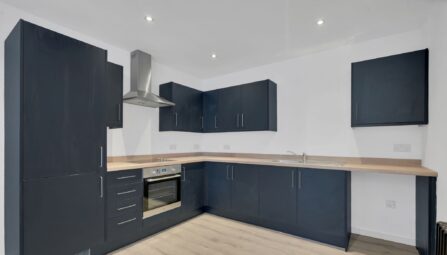 Deerplay Apartments, Heald Lane