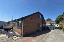 Lynton Lea, Radcliffe
