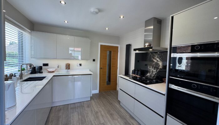 Lynton Lea, Radcliffe