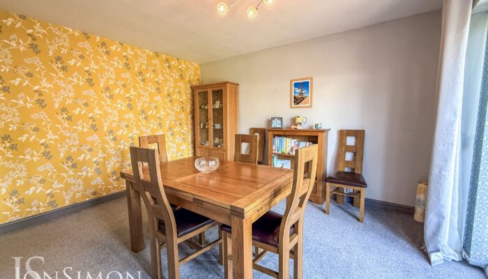 Balmoral Close, Greenmount