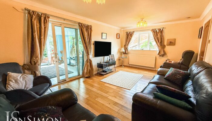 Maple Grove, Ramsbottom