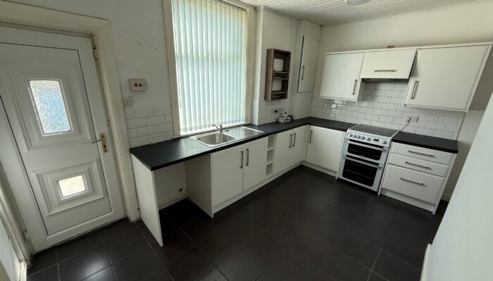 Allen Street, Radcliffe