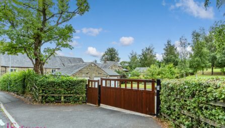 Lumb Carr Road, Holcombe