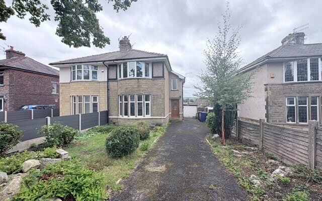 Casterton Avenue