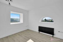 Deerplay Apartments, Heald Lane, Weir