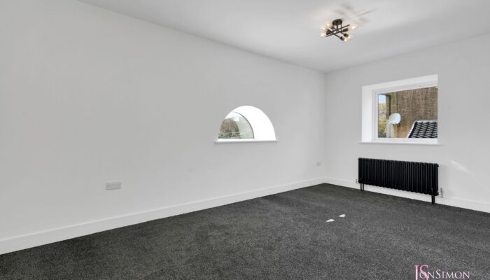 Deerplay Apartments, Heald Lane, Weir